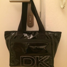 Černá kabelka Donna Karan - foto č. 1