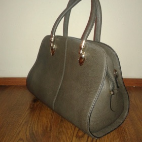 Šedá prostorná kabelka do ruky neznačková