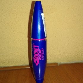 Řasenka rocket volum express Maybelline