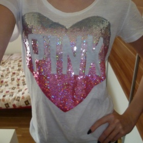 Tričko s flitry Victoria's Secret - foto č. 1