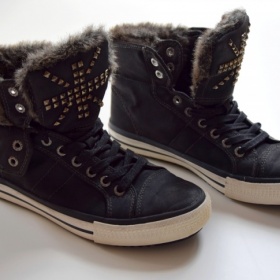 Ohrnovací tenisky s kožíškem Venice