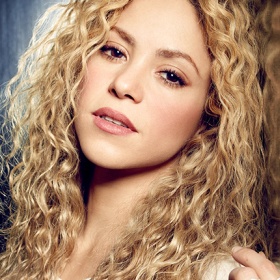 Jak si upravujete kudrnaté vlasy?