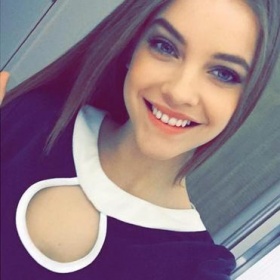 Barva na vlasy podobná barvě Barbary Palvin