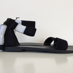 Černé sandály New Look - foto č. 1