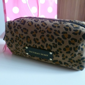 Kosmetická leopradí taštička Victoria's Secret - foto č. 1
