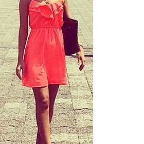 Kde se dají koupit podobné šatičky