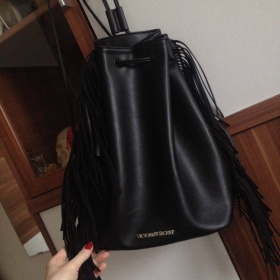 Baťůžek s trásněmi Victoria's Secret - foto č. 1