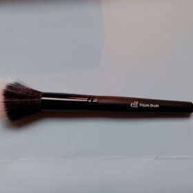 Stipple brush E.l.f.