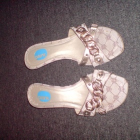 Béžové sandálky Park