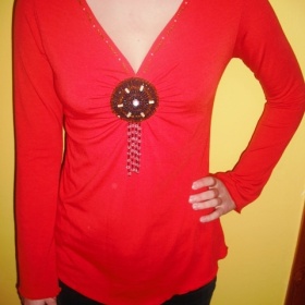 Červené hippie tričko