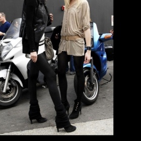 Volný top s páskem