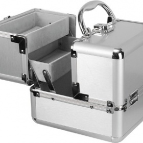 Kufřík na věci k prodlužování vlasů