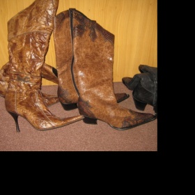 Kozačky koně hnědá barva