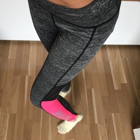 Šedé legíny Victoria's Secret - foto č. 1