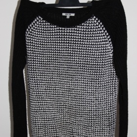 Svetr Gate - foto č. 1