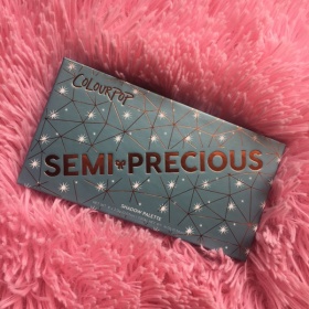 Paletka očních stínu Semi Precious Colourpop - foto č. 1