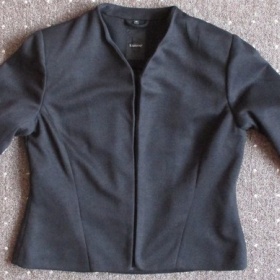 Dámské černé sako blejzr B.young