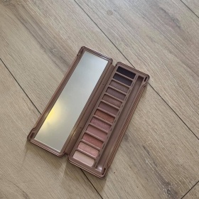 Naked 3 Urban Decay - foto č. 1