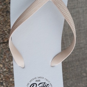 Vyčištění gumových pásků u žabek