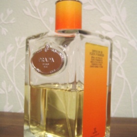 Dámská vůně prada