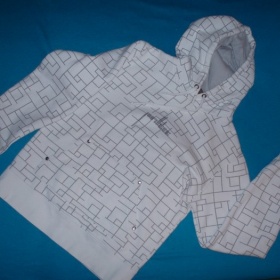 Bílá mikina značky nord blanc