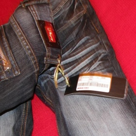 Bokové šisované džíny - foto č. 1