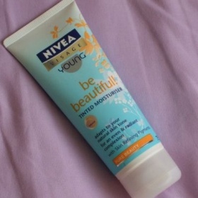 Tónovací emulze Be Beautiful od Nivea