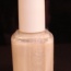 Perleťový mléčný lak na nehty Essie Bonds beige - foto č. 2