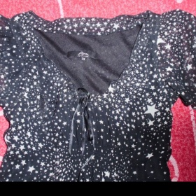 Černé šaty s hvězdičkama - foto č. 1