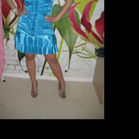 Modré plesové šaty