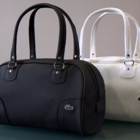 Kde seženu Lacoste kabelku v černé barvě?