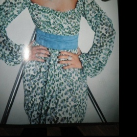 Vázací pásek vhodný na tuniku