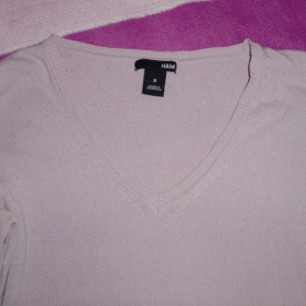 Světle fialkový svetřík zn. HaM