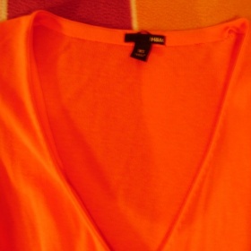 Lososový svetřík s mašličkou zn. HaM