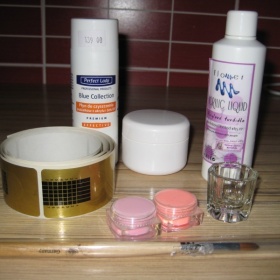 Sada přípravků pro akrylové nehty