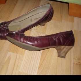 Fialové lodičky Deichman