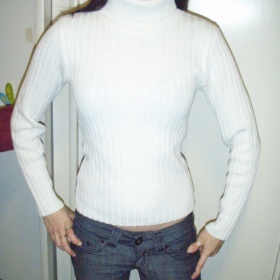 Bílý roláček neznámé značky