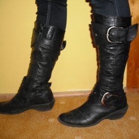 Černé kozačky na zips s kožíškem z polského butiku