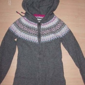 H&M svetřík šedý na zip s barevnou aplikací