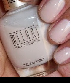 Lak na nehty Milani, francouzská manikúra