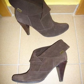 Hnědé semišové polokozačky Replay