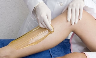 Depilace cukrovou pastou 1